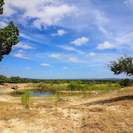 Cottage With Hot Tub And Pool Bandera, Tx. Екстер'єр фото
