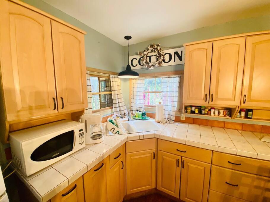 Cottage With Hot Tub And Pool Bandera, Tx. Екстер'єр фото