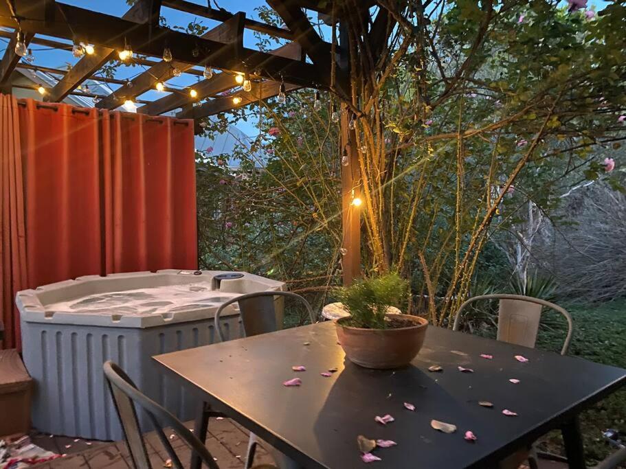 Cottage With Hot Tub And Pool Bandera, Tx. Екстер'єр фото