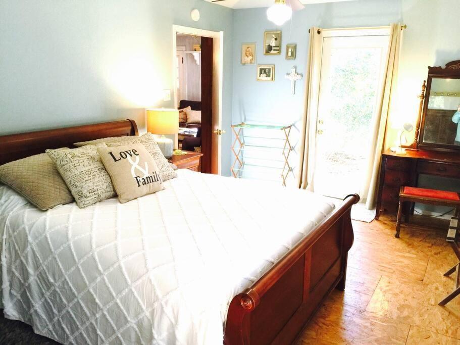 Cottage With Hot Tub And Pool Bandera, Tx. Екстер'єр фото