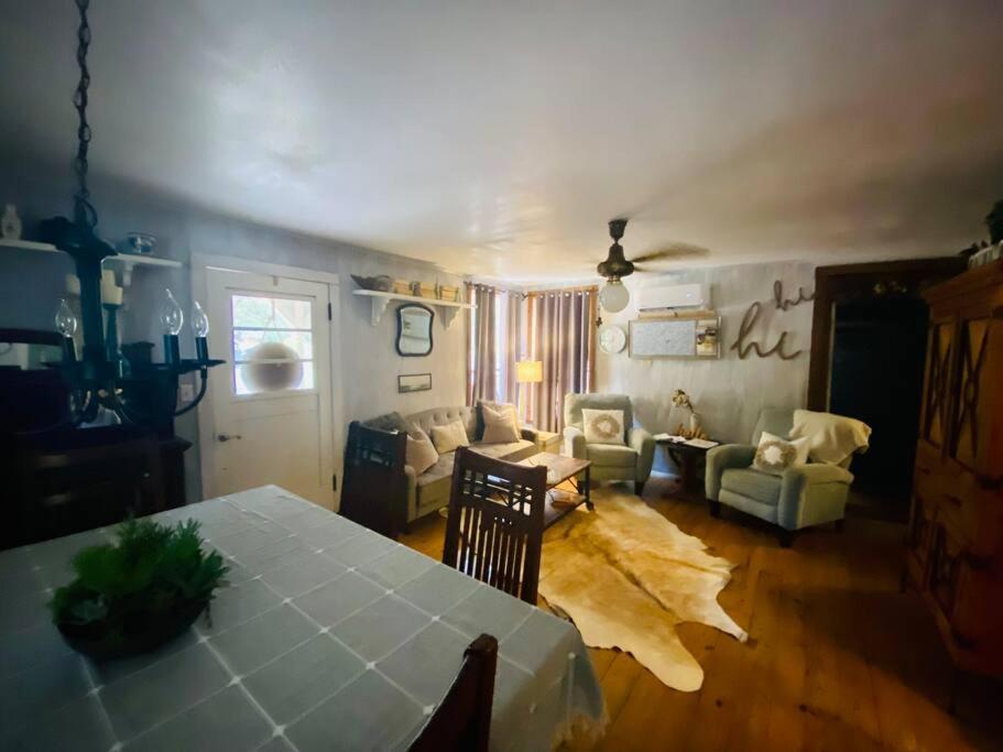 Cottage With Hot Tub And Pool Bandera, Tx. Екстер'єр фото